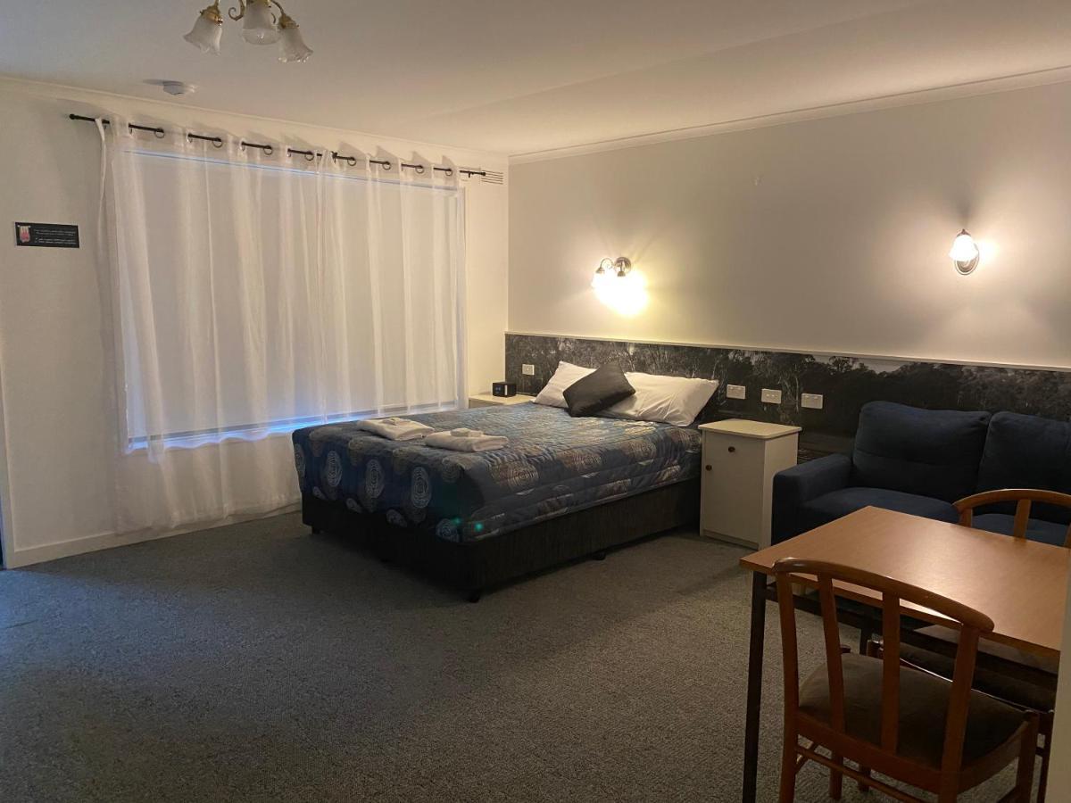 Motel Wingrove Corowa Exterior photo